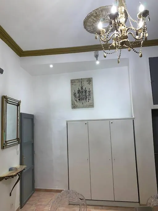 Magnifique Appartement Plein Coeur Avignon Intra-Muros 0*,